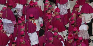 Referendum, il vicepresidente della Cei: “Italiani chiedono riforme più condivise, ruolo importante dei giovani”