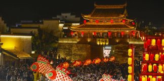 Cina, un piano per stimolare ulteriormente i consumi nel settore dei servizi