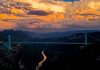 Cina, il ponte del Grand Canyon di Huajiang entra nel Guiness dei primati