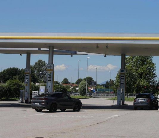 Carburanti, in aree di servizio Concessioni Autostradali Venete sconto di 5 centesimi per litro