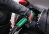 Carburanti, benzina e diesel continuano a scendere: prezzi medi
