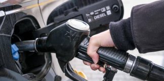 Caro carburanti, prezzo diesel e benzina: cosa è cambiato con tregua Usa-Iran