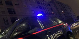 Aggressione in centro a Massa, 47enne muore sotto gli occhi del figlio di 11 anni