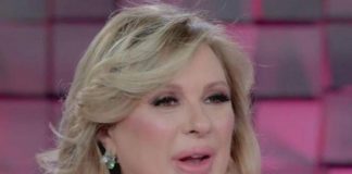 Verissimo, Tina Cipollari in lacrime. Figlio avverte: “Ci pensi due volte a nuovo fidanzato”