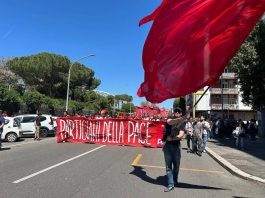 25 aprile, cortei in tutta Italia: momenti di tensione a Roma – Diretta