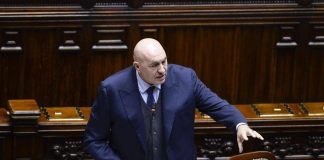 Iran, Crosetto: “Il rischio di questo conflitto è la follia”