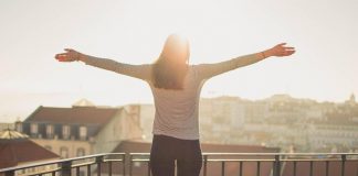 Vitamina D, non basta prenderla: c’è anche un orario giusto per migliorare il sonno, come ottimizzare i benefici