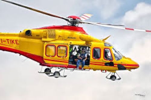 Allertano l’elisoccorso per gioco durante una ferrata: denunciate due coppie di 25enni mantovane