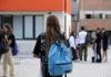 Scuola, arrivano i nuovi programmi per i licei: via la Geostoria, entra l’IA