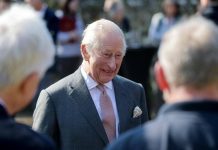 Carlo III, il viaggio negli Usa per Donald Trump. Vedrà anche il principe Harry?