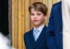 Louis compie 8 anni, William e Kate lo celebrano con foto e video inediti