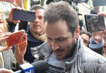 “Chiara Poggi ha respinto Sempio, lui l’ha uccisa sulle scale”, le accuse della procura