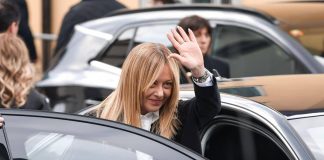 Meloni nel Golfo: “No visita simbolica, energia a rischio se situazione peggiora”