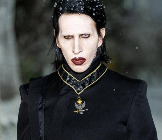 Marilyn Manson ospitato in convento dalle suore? Arriva lo stop, il post del sindaco di Ferrara