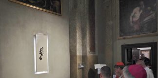 Murales e pace: il cardinale Repole rilancia a Bozzolo il messaggio di don Primo