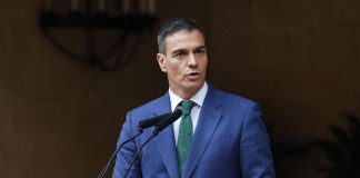 Spagna approva regolarizzazione di circa 500mila migranti senza documenti