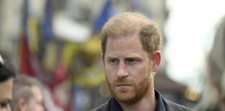 Ucraina, il principe Harry in visita a sorpresa a Kiev