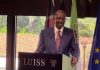Clima, Ruto: “Shock climatici riducono Pil tra 3 e 5% ma Africa può guidare transizione energetica”