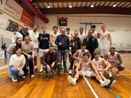 Gli Stings battono Carrè con un quarto finale da favola e conquistano i playoff