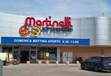 Infortunio sul lavoro al supermercato: merce cade da un bancale, 61enne al Poma