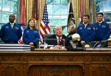 Usa-Iran, Trump: “Avanti tutta con blocco navale”. Teheran: “Vuole strangolarci”