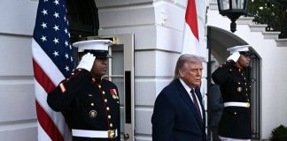Usa-Iran, nuovi negoziati in vista. Trump: “Presto novità”. Europa prepara piano per Hormuz