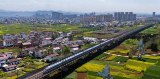 Cina, investimenti nel settore ferroviario in aumento del 3,2% nei primi 4 mesi