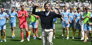 Il Como batte il Parma, aggancia la Juve e va a -2 dal 4° posto