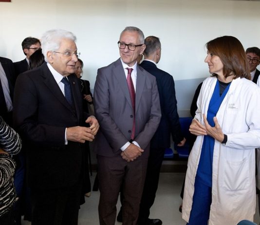 Mattarella a medici ospedale di Modena “Grazie per quello che fate”