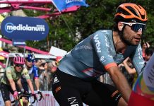 Ganna domina la crono di Massa, Eulalio resta in maglia rosa