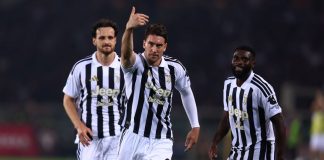 Vlahovic non basta alla Juve: pari nel derby, sarà Europa League