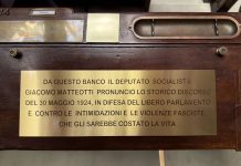 Camera, una targa sullo scranno di Matteotti. Fontana “Omaggio alla sua memoria”