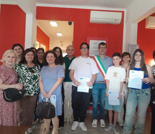 Avis Suzzara premia dieci studenti per impegno e solidarietà