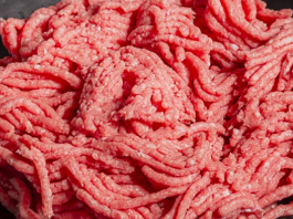 Carne bovina richiamata dai supermercati per rischio microbiologico, i lotti interessati