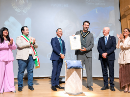 Buffon riceve il Toson d’Oro e conquista Sabbioneta con ironia e sincerità