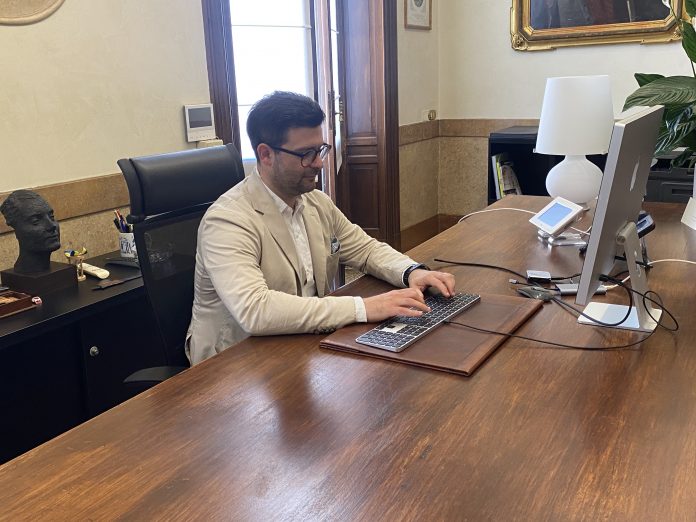 Andrea Murari al computer