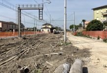 Raddoppio ferroviario Piadena-Mantova, avanti coi lavori: smantellati i binari alla stazione di Bozzolo