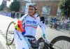Oggi i funerali di Alex Zanardi a Padova: persone in coda da ore, la sua handbike sull’altare