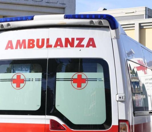 Brindisi, 21enne muore in scontro tra due auto: era il suo primo giorno lavoro