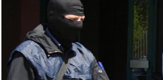 Siena, odio razziale e apologia fascista e nazista: denunciati 13 minori