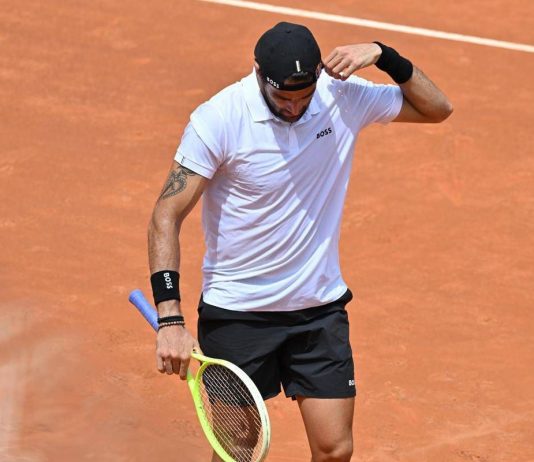 Roland Garros, Berrettini soffre il caldo di Parigi: cos’è successo con Fucsovics