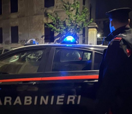 Castel d’Ario, fugge dopo l’incidente ma torna a cercare la targa: denunciato