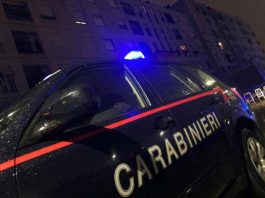 Dosolo, perde il controllo dell’auto: si schianta sulle vetture in sosta. Tre ragazze ferite