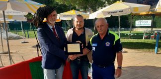 Pegognaga, la Fanfara dei Bersaglieri accende l’estate della piscina comunale
