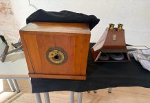 Al Virgilio rivive la fotografia dell’Ottocento: restaurati stereovisore unico al mondo e macchina dagherrotipi