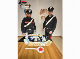 Rivalta, i carabinieri lo fermano e trovano in auto 100g di cocaina e hashish: 34enne arrestato