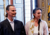 Fuori dal coro, oggi 24 maggio: intervista esclusiva a Nathan, padre della ‘famiglia nel bosco’