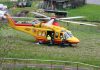 Cammina sul ciglio della strada e precipita in un dirupo, morta 58enne in Trentino
