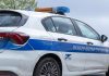 Roma, due bambini lasciati soli in auto in centro: denunciata la madre