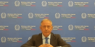 Farmaceutica, Urso: “Modello di politica industriale per vincere sfida innovazione”